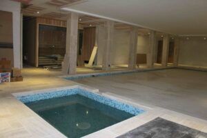 Fit out phase Swimming pool
